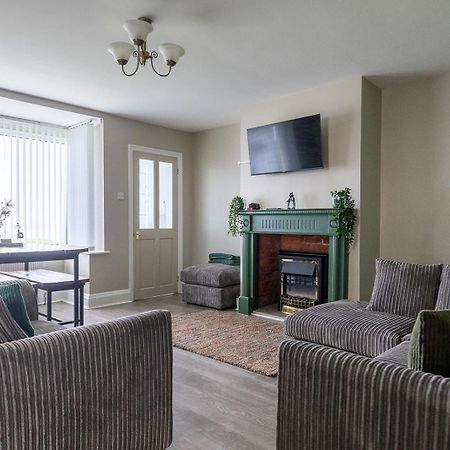 Beachfront Apartment - Ground Floor Apartment With Sea Views, Next To The Beach, Bridlington, North Yorkshire Bessingby 外观 照片