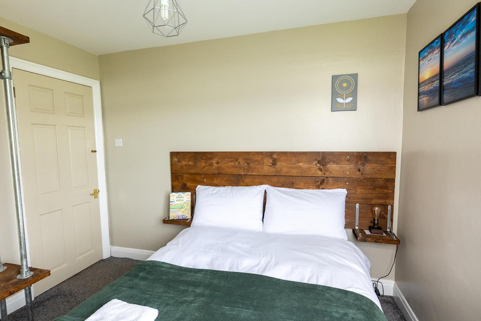 Beachfront Apartment - Ground Floor Apartment With Sea Views, Next To The Beach, Bridlington, North Yorkshire Bessingby 外观 照片