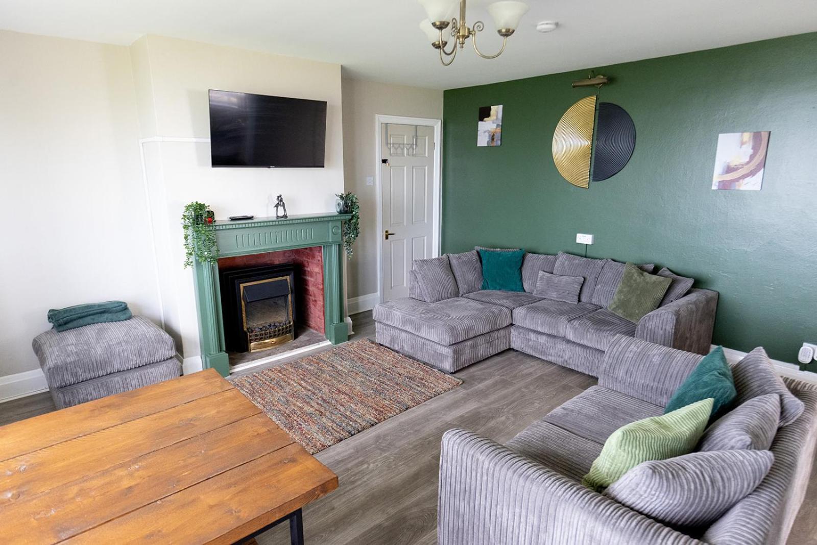 Beachfront Apartment - Ground Floor Apartment With Sea Views, Next To The Beach, Bridlington, North Yorkshire Bessingby 外观 照片